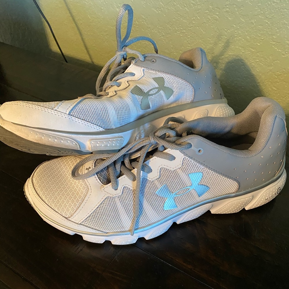 Under Armour Assert 6